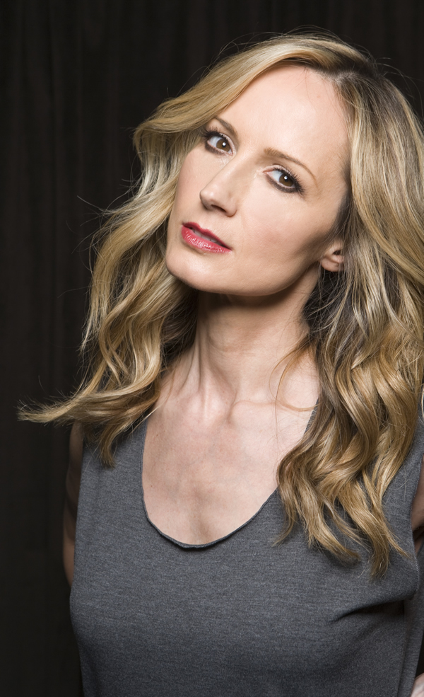 chely schneider feet 4