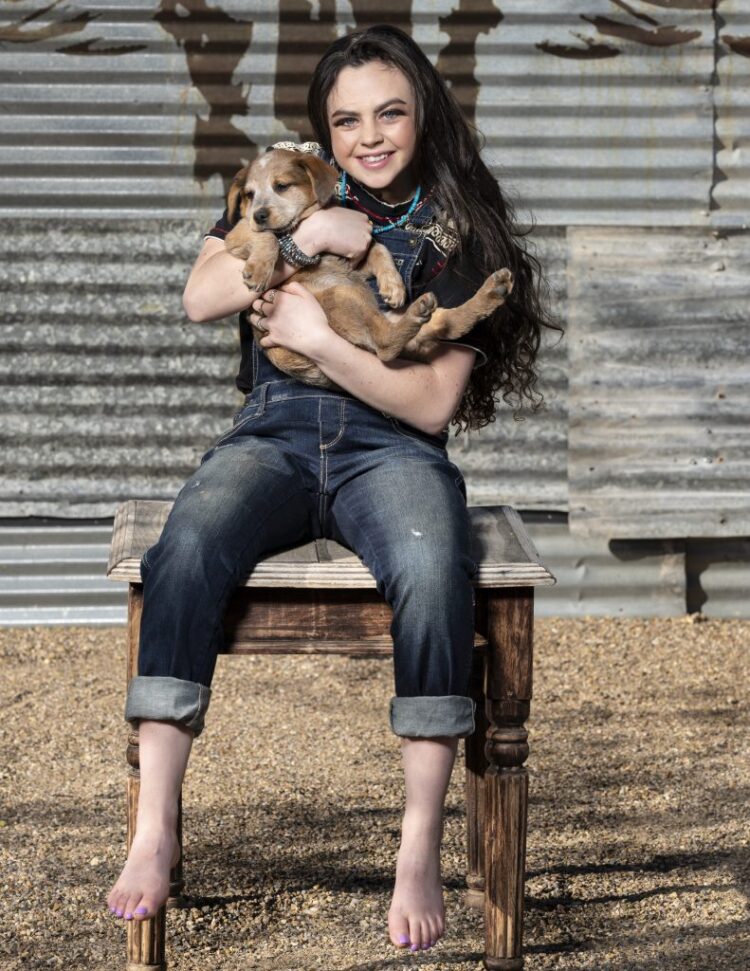 chevel shepherd feet 2