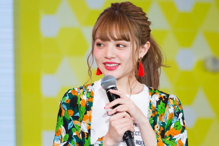 chisato yoshiki feet 2