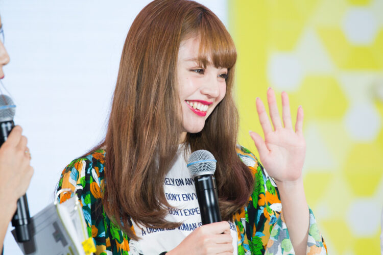 chisato yoshiki feet 4 scaled