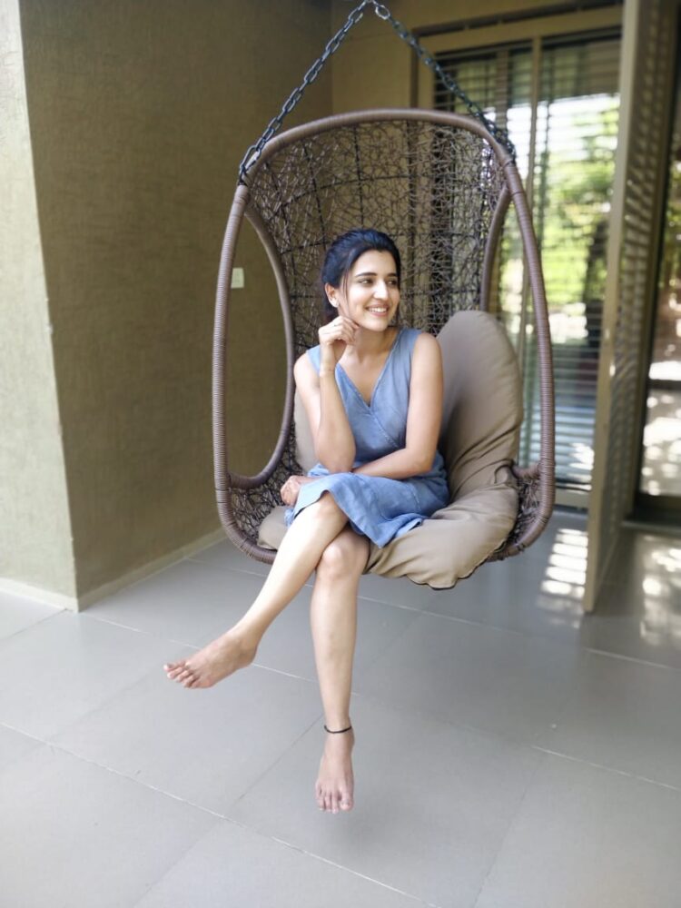 chitra shukla feet