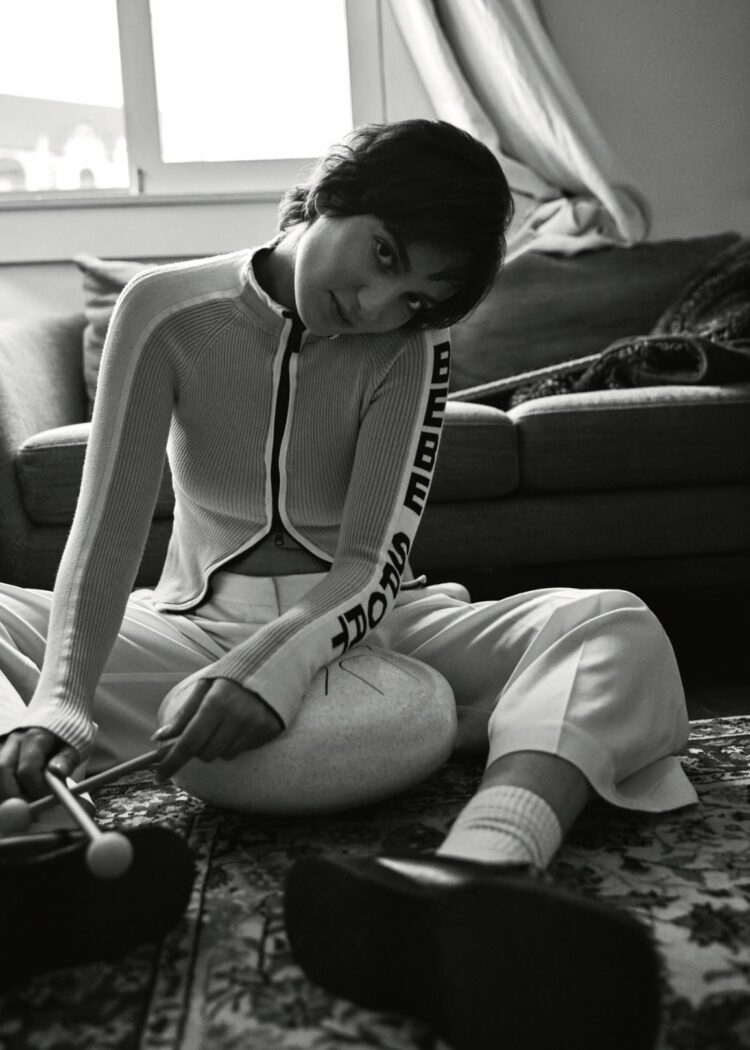 chloe angelides feet 1