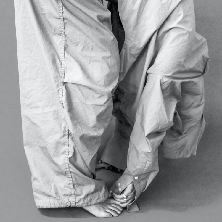 chloe angelides feet 4