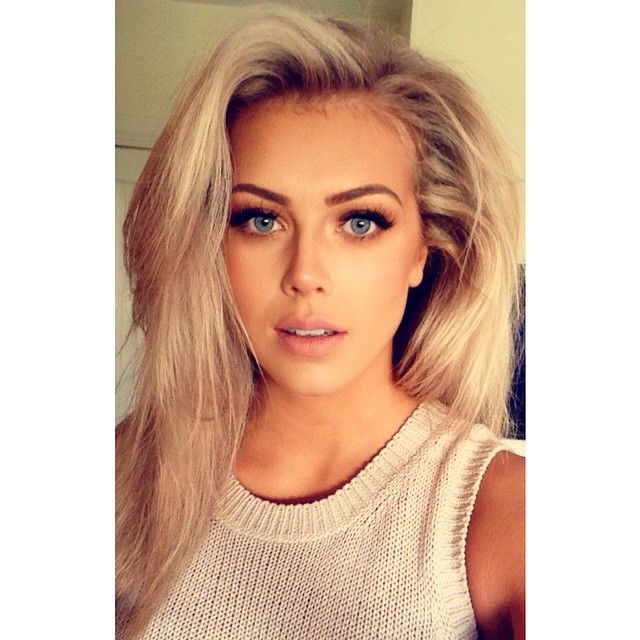 chloe boucher feet 3