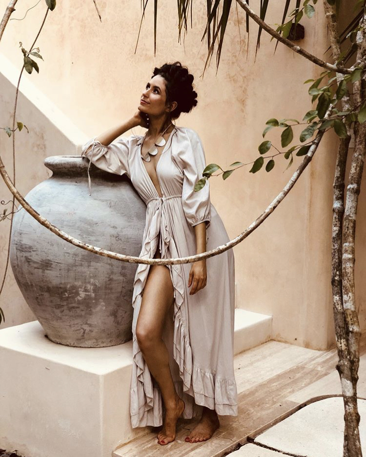 chloe coscarelli feet