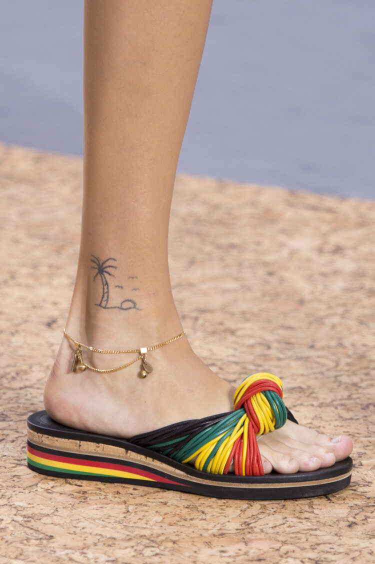 chloe delevingne feet 5