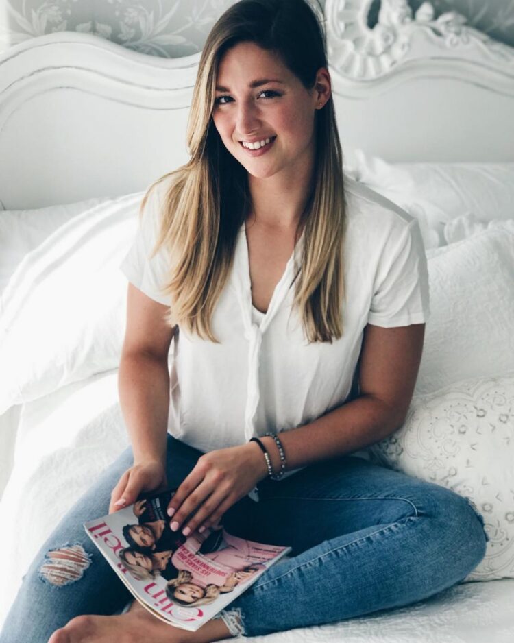 chloe dufour lapointe feet 2