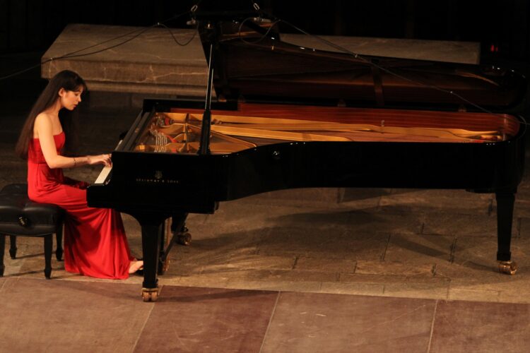 chloe fefferman feet 3