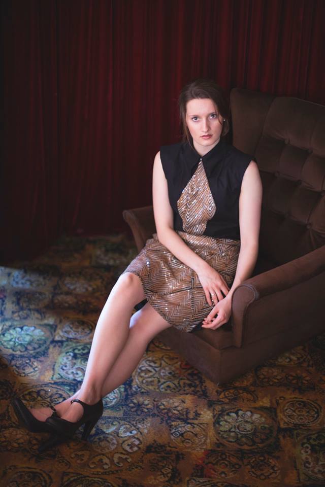 chloe hannah elie feet