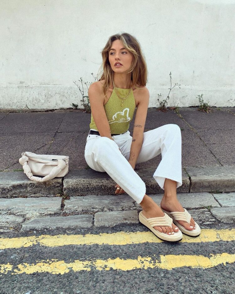 chloe hayward feet 1