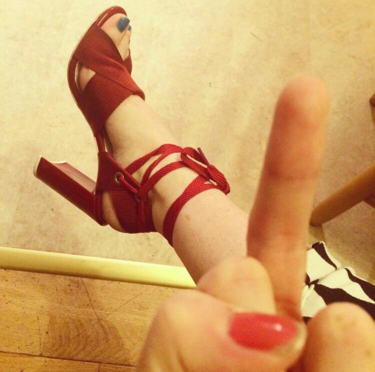 chloe howl feet 1