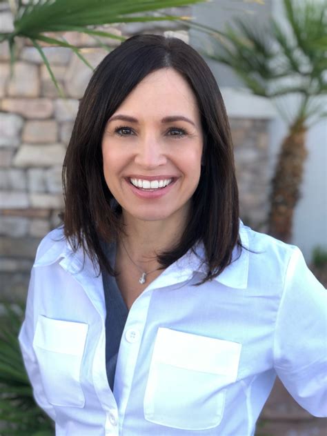 chloe inkyung cho feet