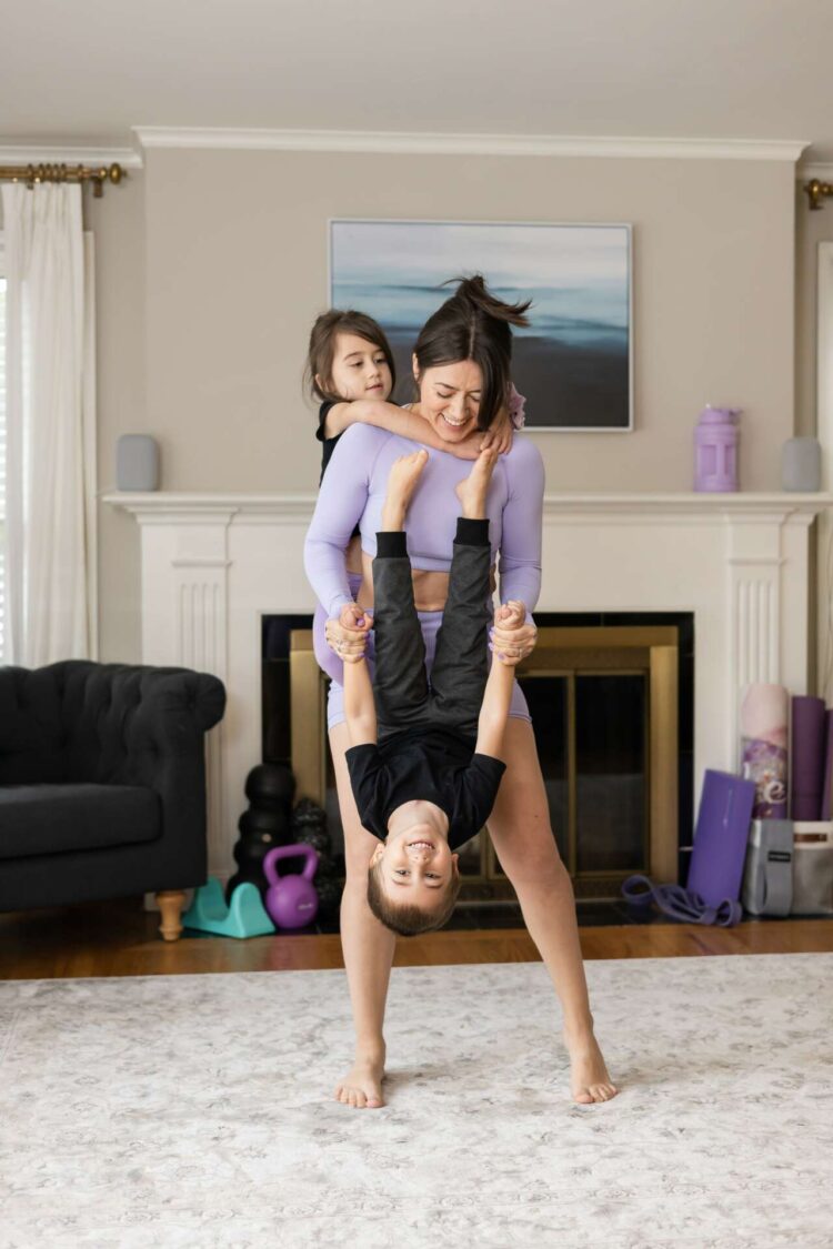 chloe insight feet 4