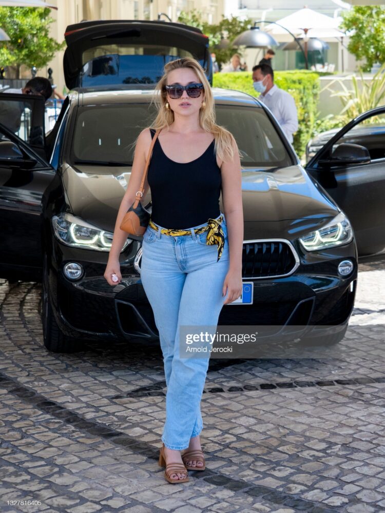 chloe jouannet feet 4