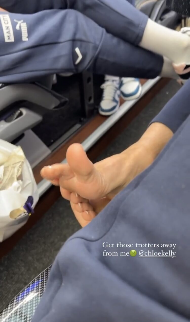 chloe kelly feet 3