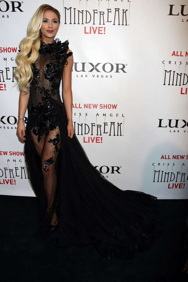 chloe louise crawford feet 6