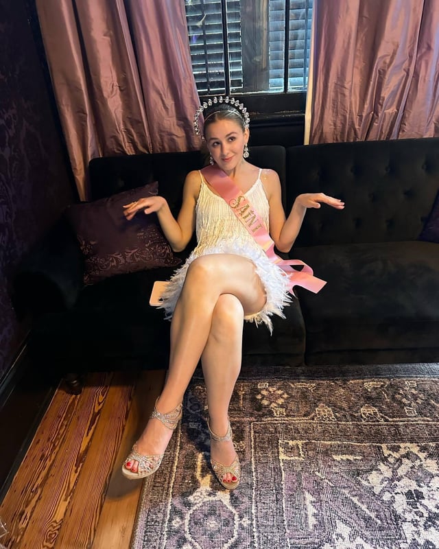 chloe lukasiak feet 2