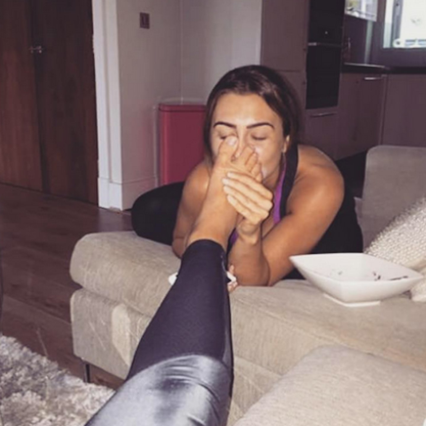 chloe mcclane feet 4