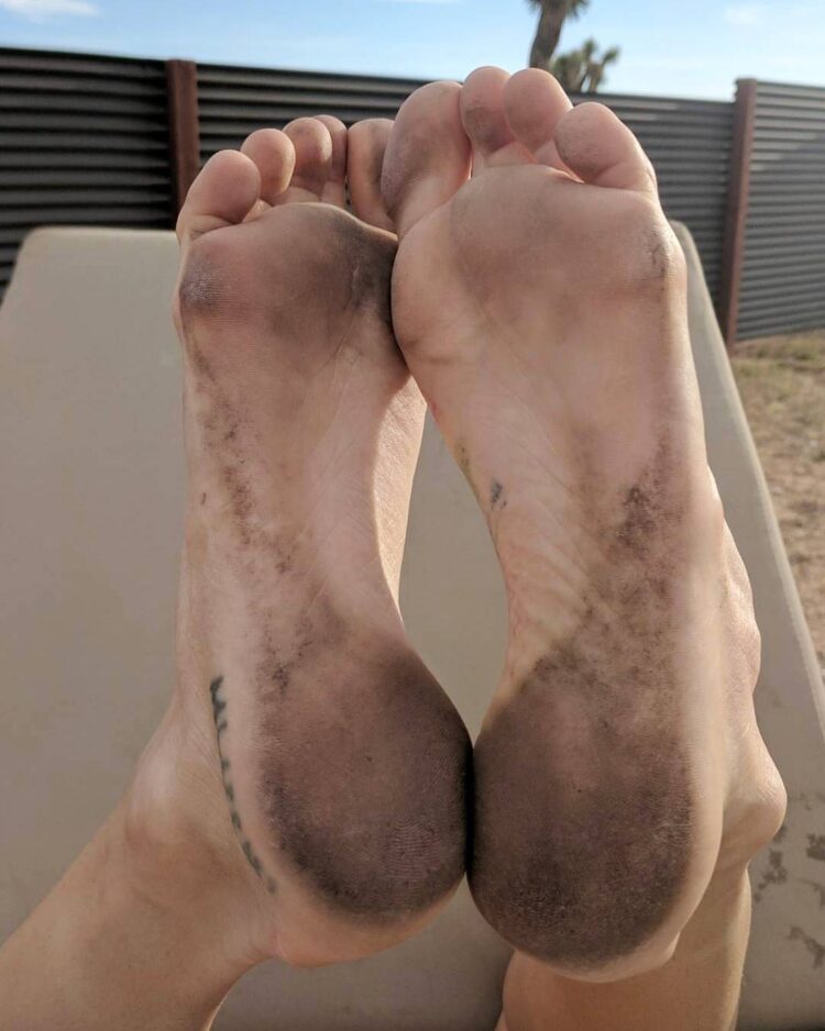 chloe norgaard feet 3