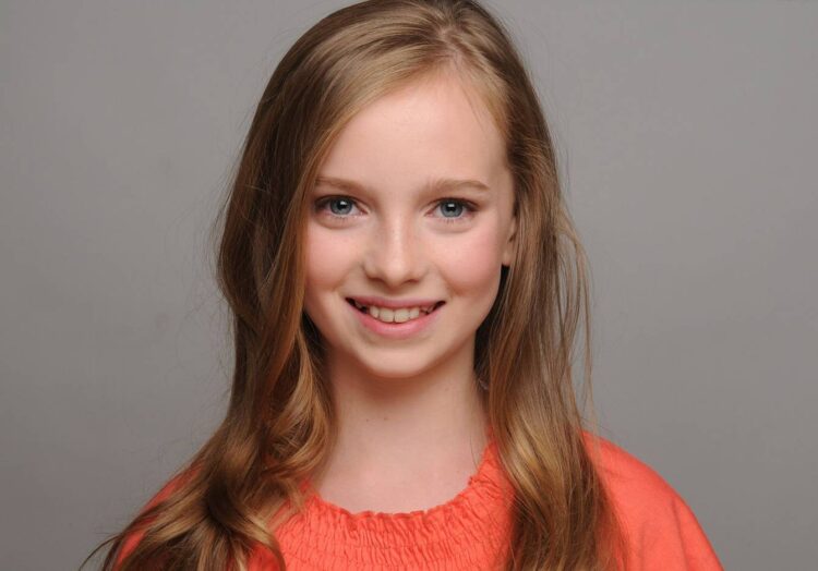 chloe omalley feet 3