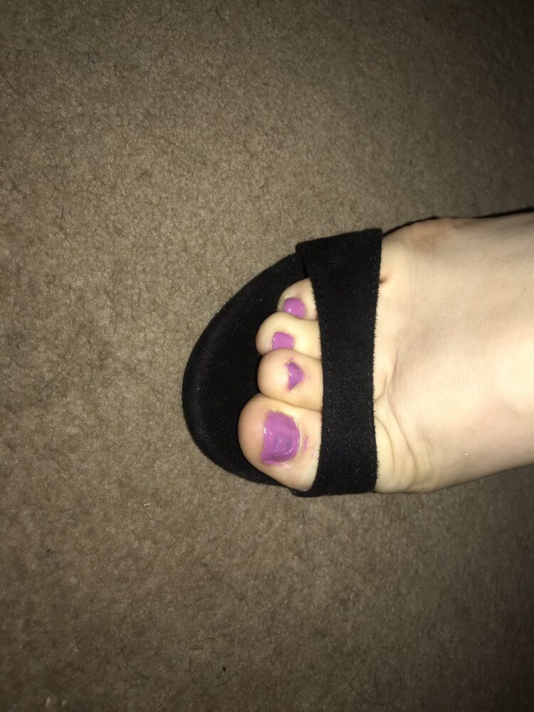 chloe smith feet 4