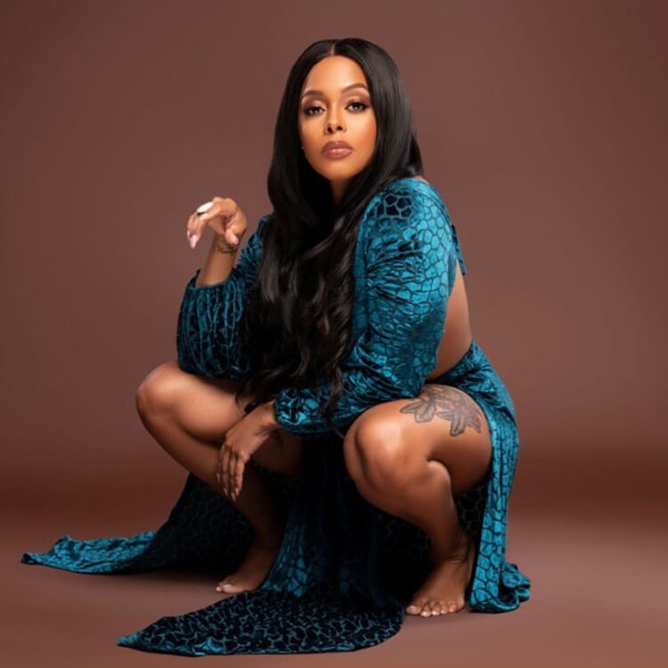 chrisette michele feet