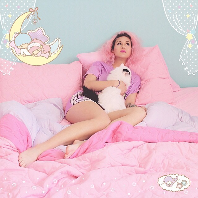 chrissa sparkles feet 2