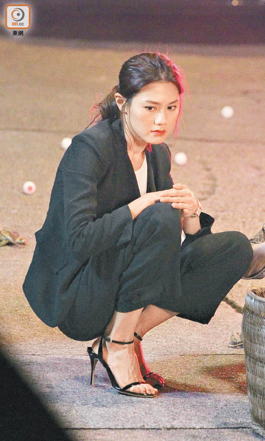 chrissie chau feet