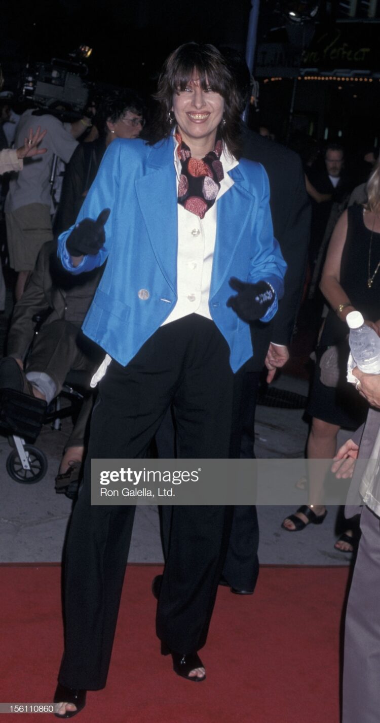 chrissie hynde feet 4