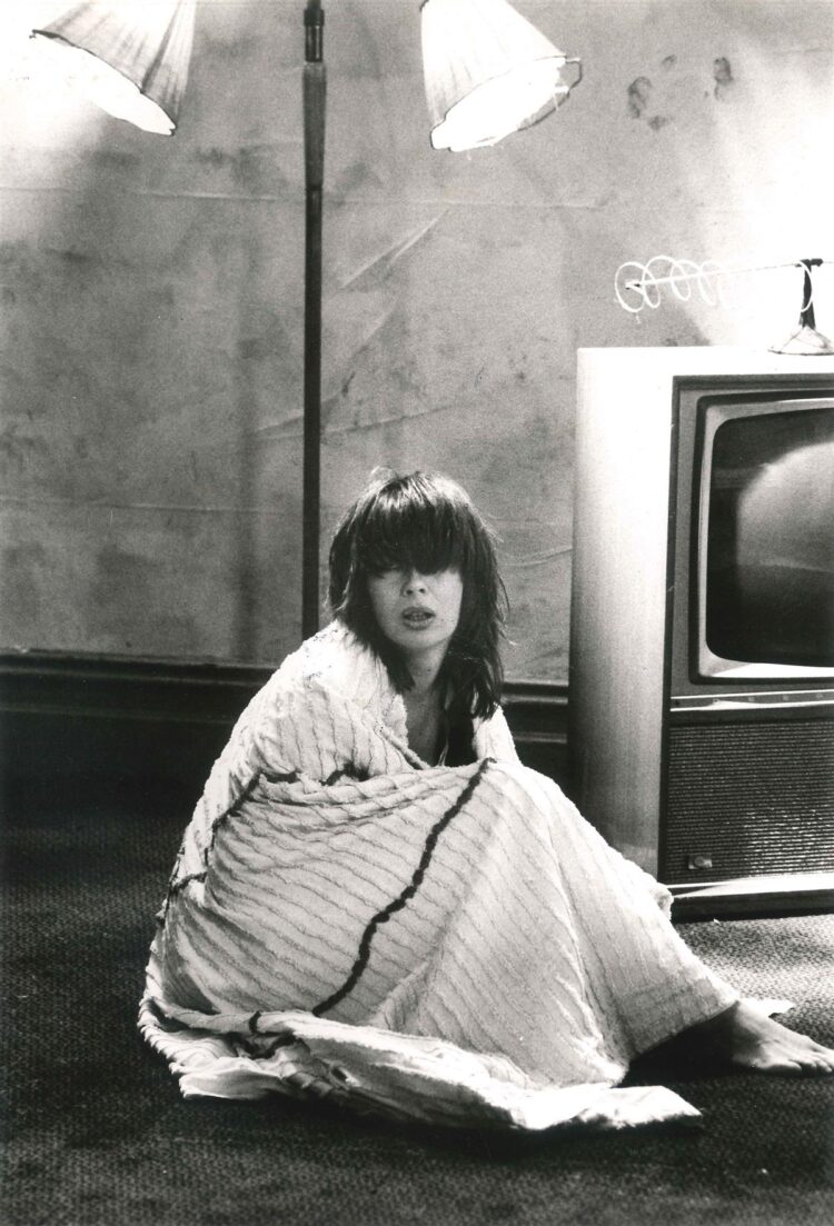 chrissy amphlett feet 1