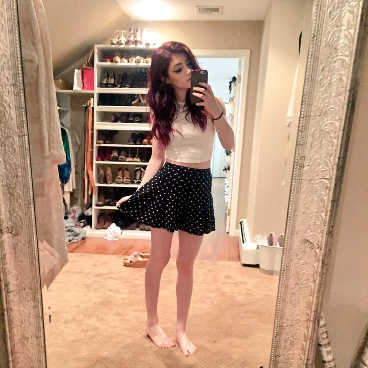chrissy costanza feet 4