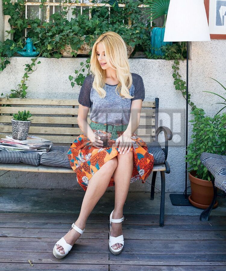 christiana aristotelous feet 4