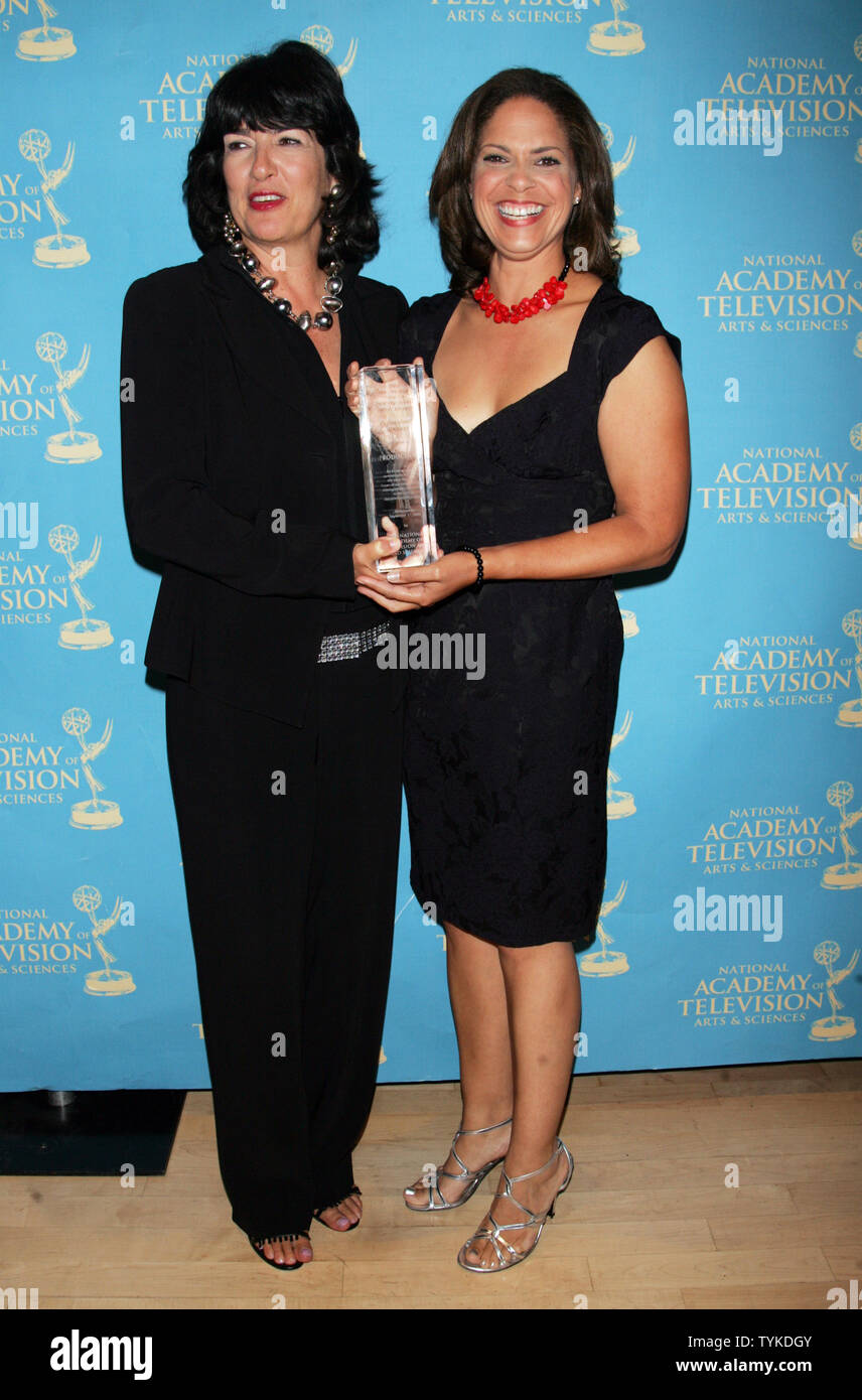 christiane amanpour feet 5