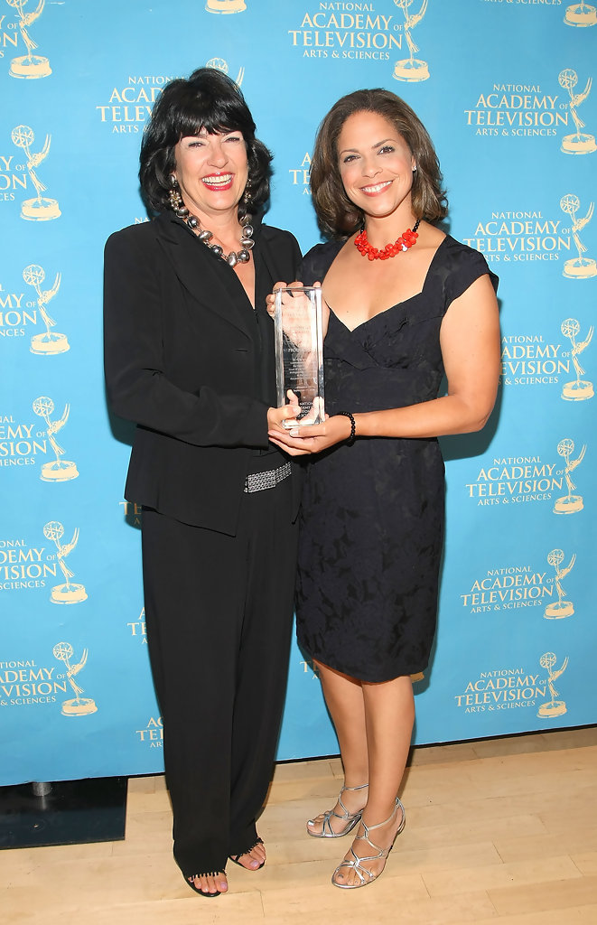 christiane amanpour feet