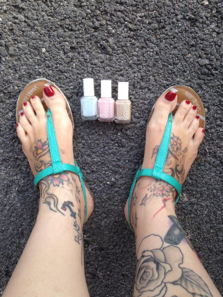 christie ashenoff feet