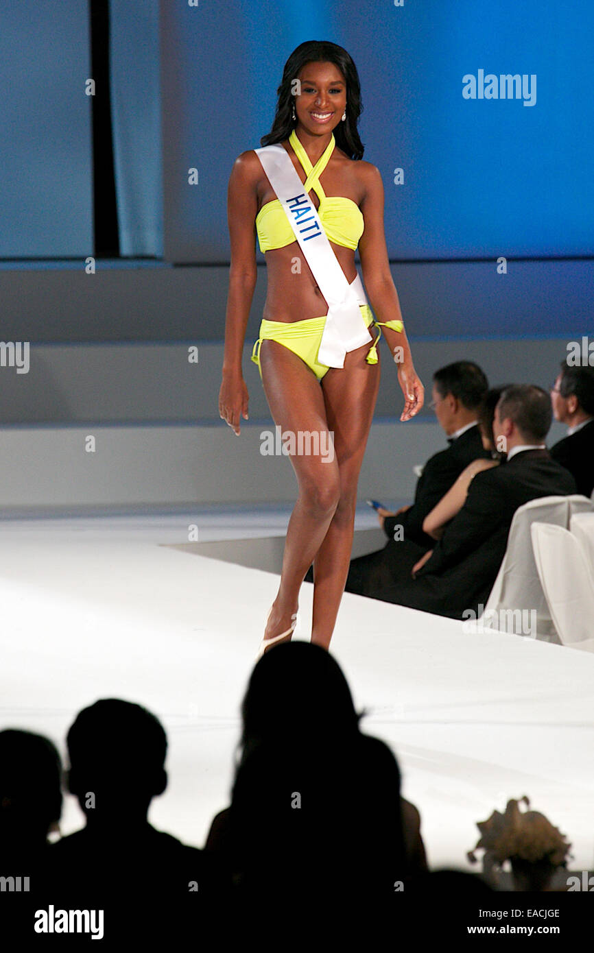 christie desir feet 3