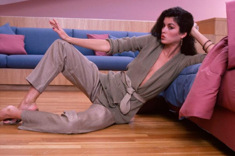 christie dickinson feet 4