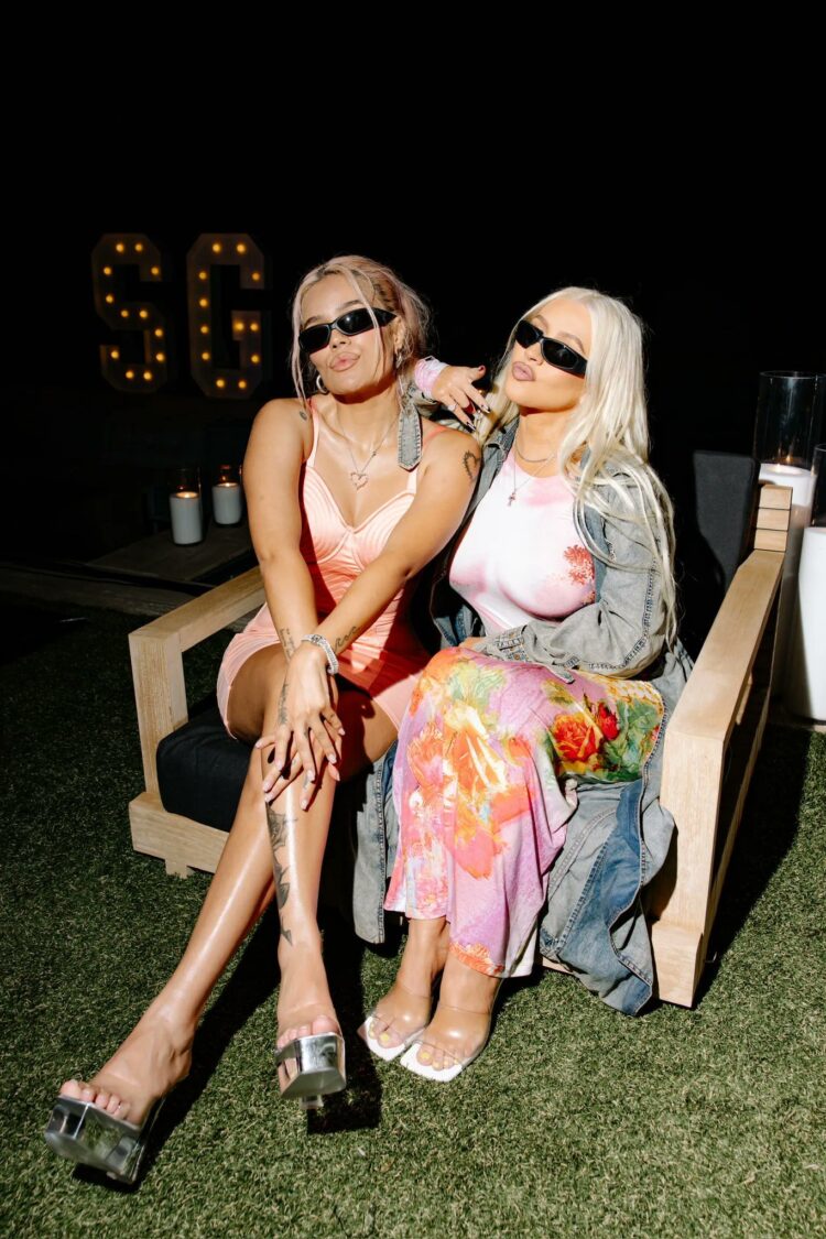 christina aguilar feet 3