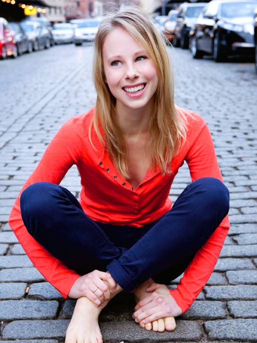 christina angelina feet 1