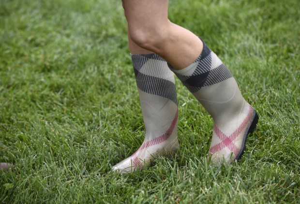 christina gaskarth feet 4