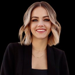 christina hobbs feet