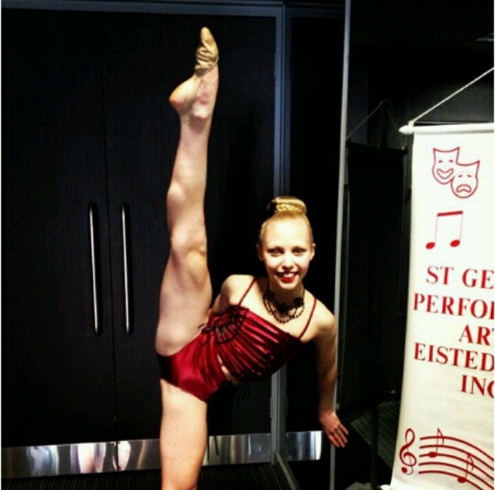 christina kaloudis feet 4