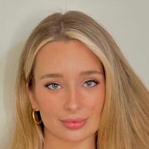 christina kelly brinley feet 3