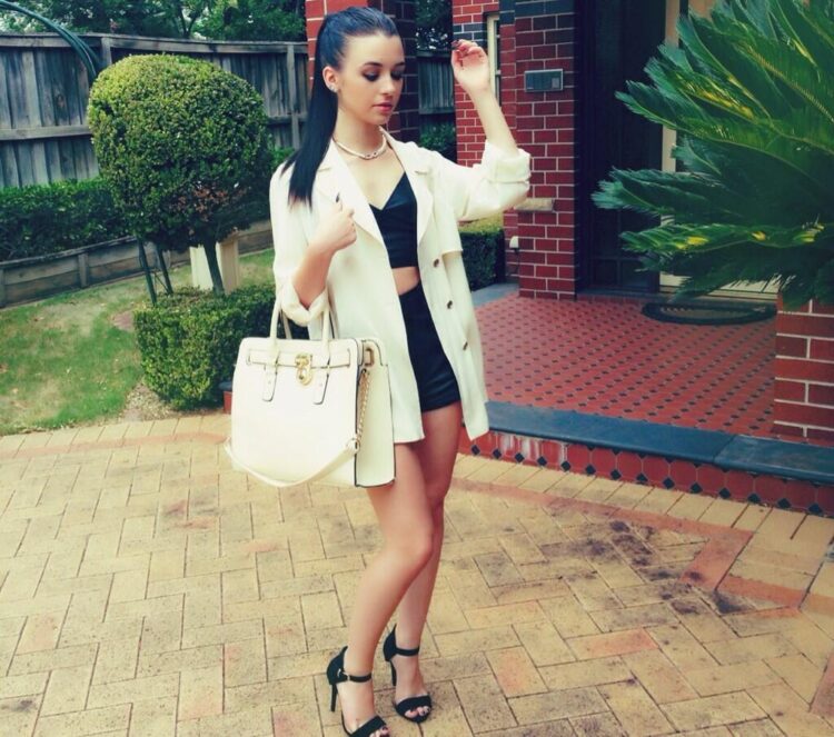 christina parie feet