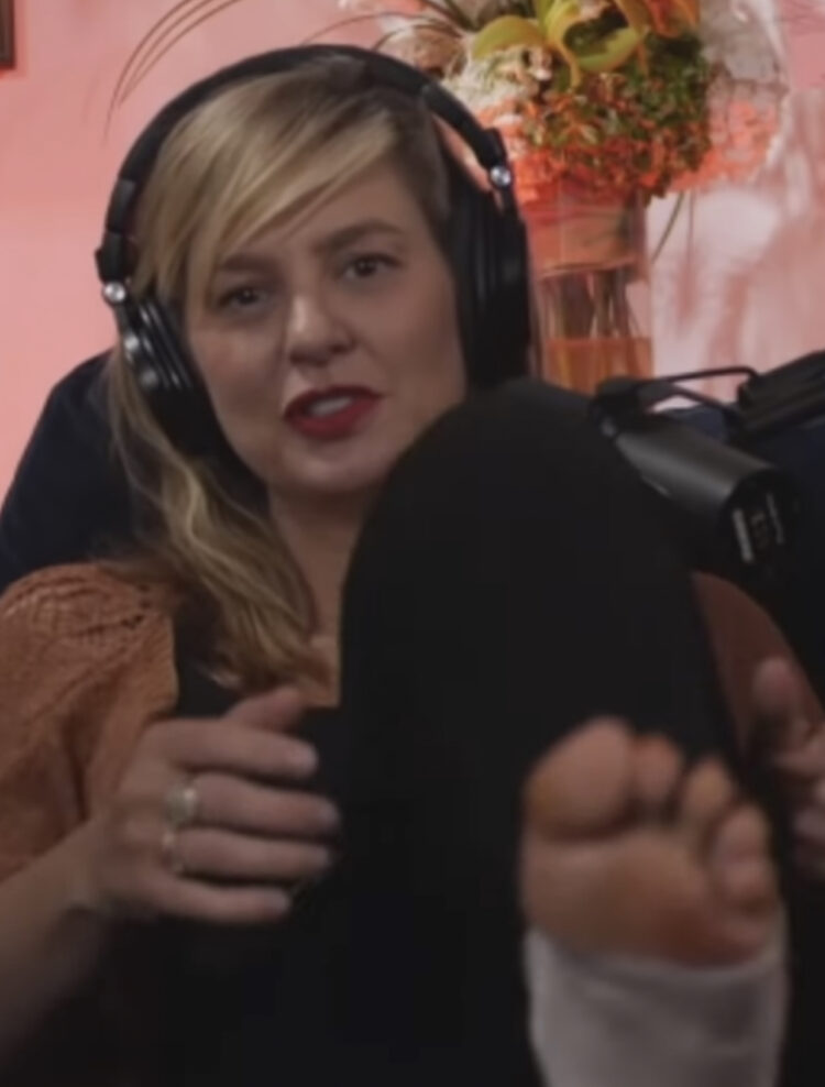 christina pazsitzky feet 1