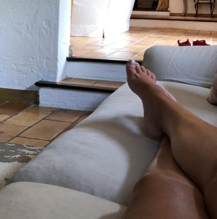 christina politi feet