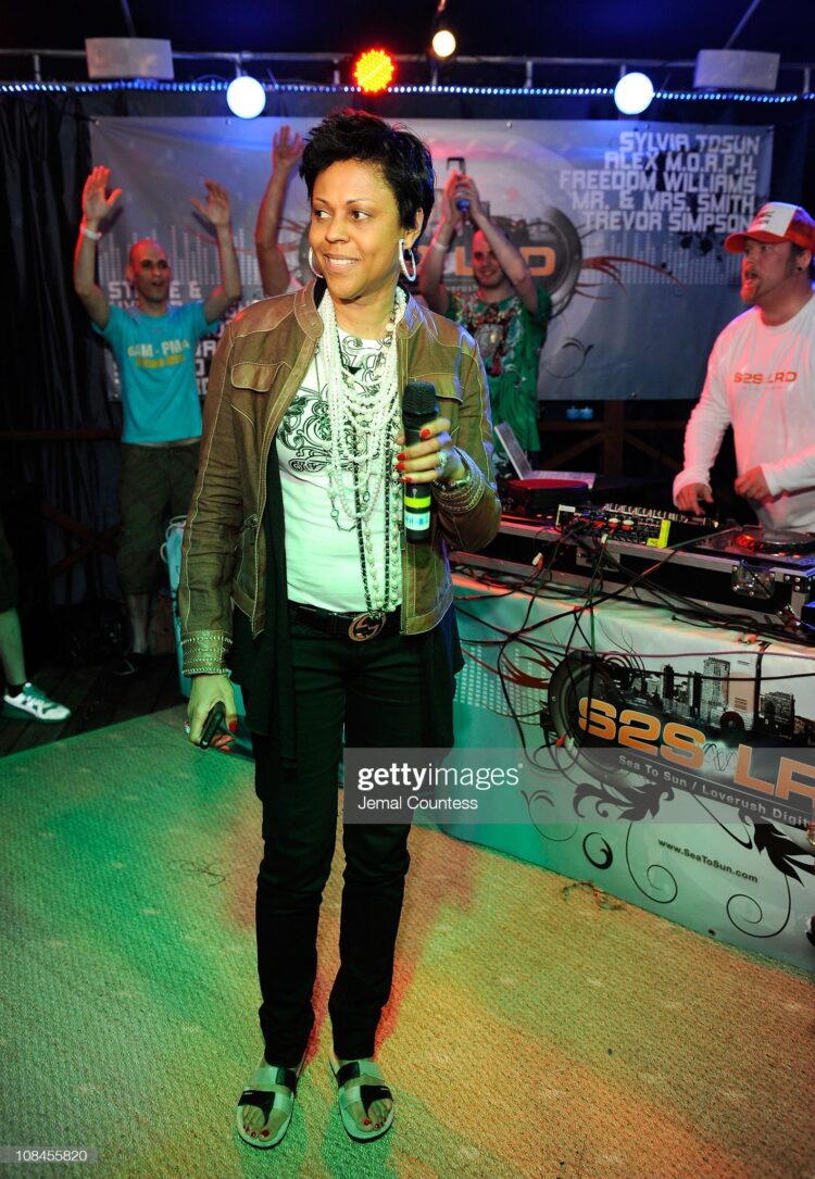 chrystal waters feet 2