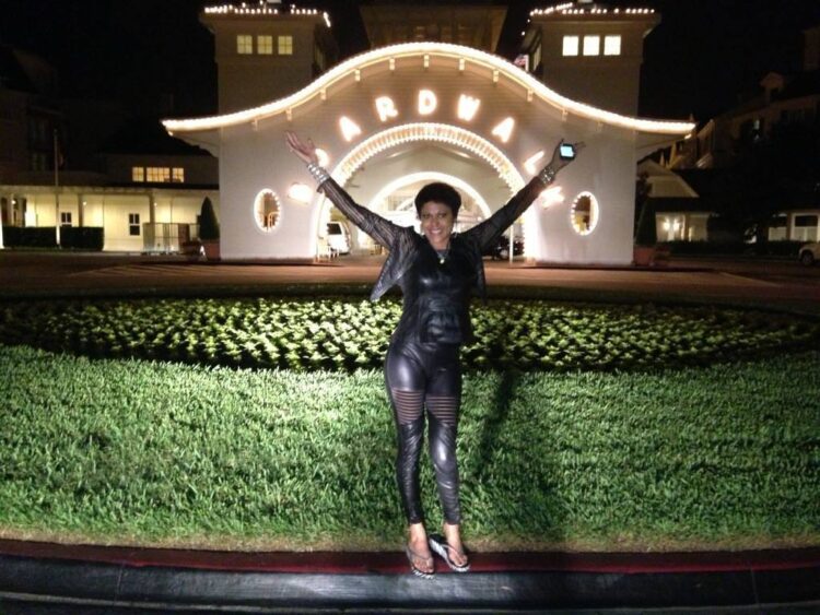 chrystal waters feet 4