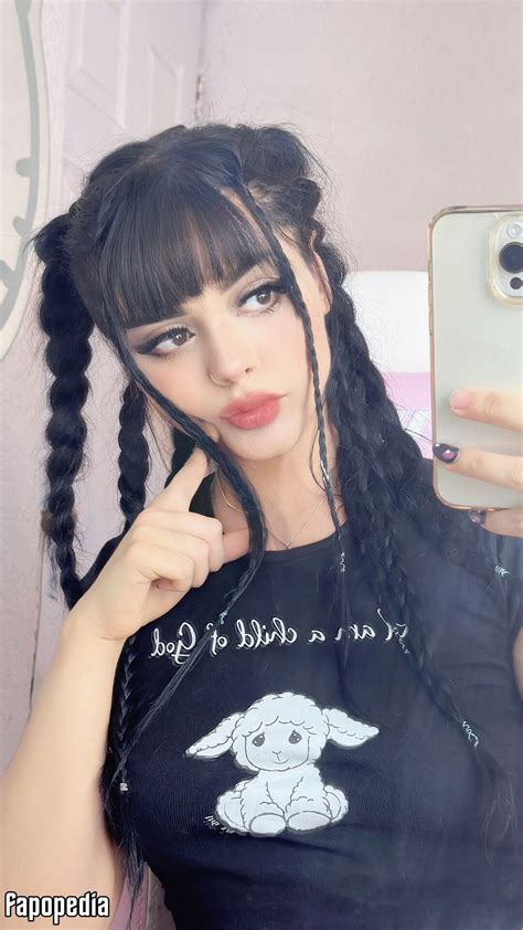 chxrryxblossom feet 3