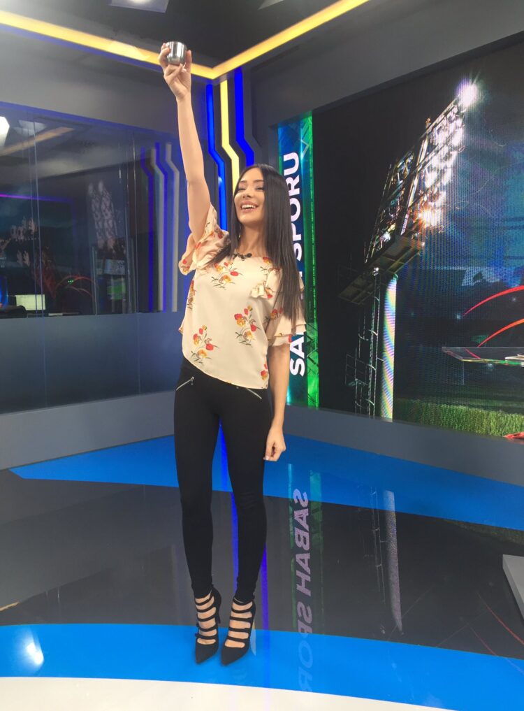 cigdem ceylan feet 4